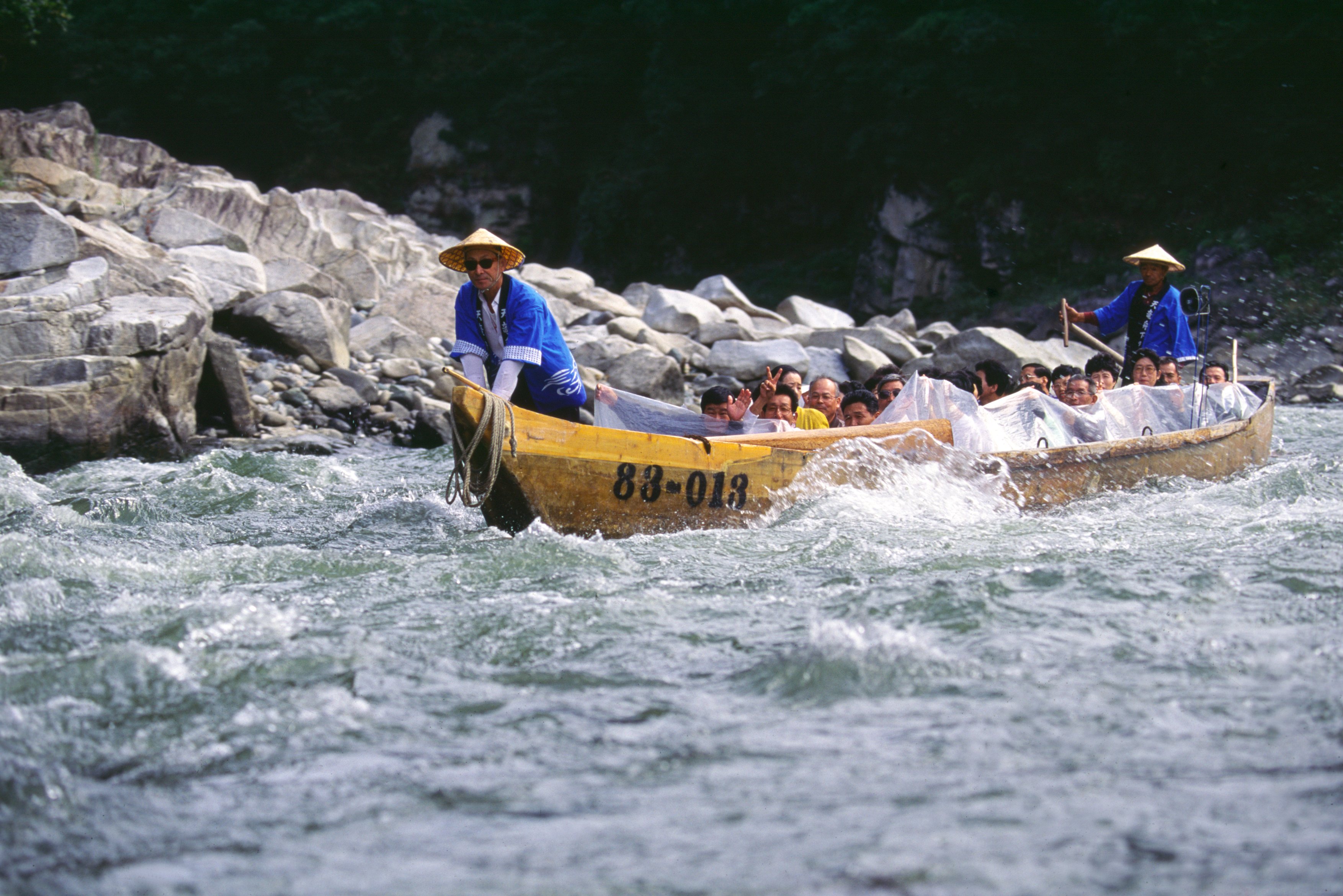 Tenryu River rafting